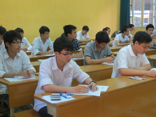 Công bố điểm thi đại học, cao đẳng Điểm chuẩn khối ngành Y, Dược tăng so với năm trước
